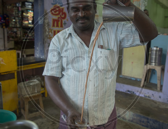 chaiwala of sakarakottai/Tea master at tea Stall