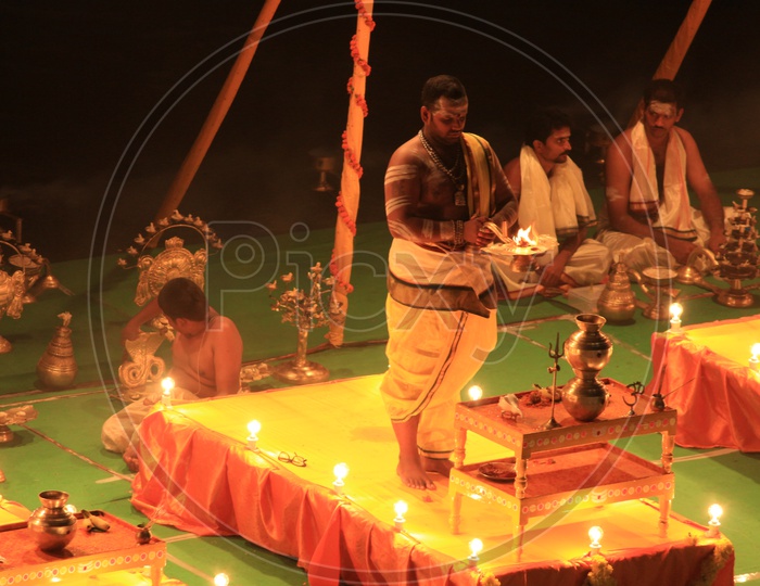 Godavari Harathi/Rajahmundry/Godavari Pushkaralu