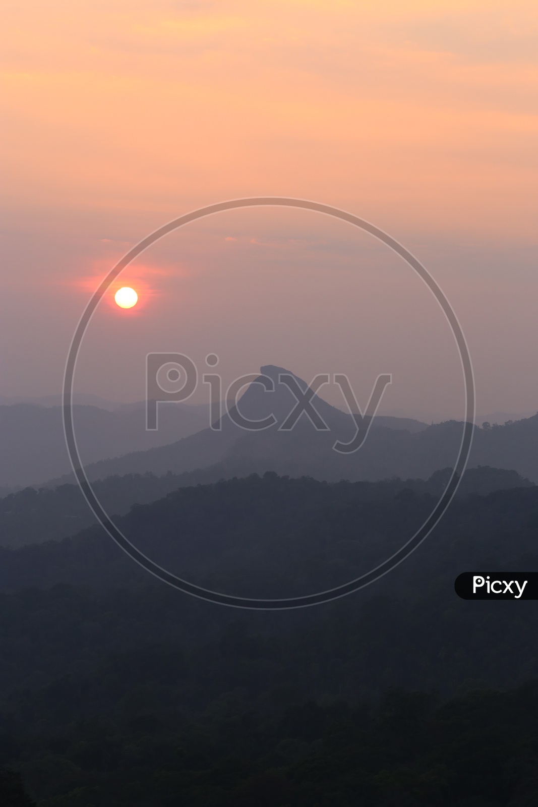 Beautiful Sunrise image capture in Munnar