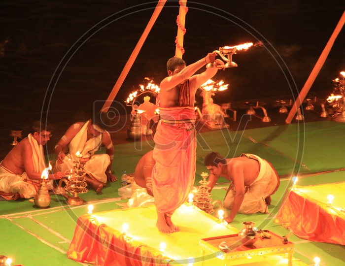 Priests Performing Holy Harathi / Aarti in Rajahmundry for Godavari River
