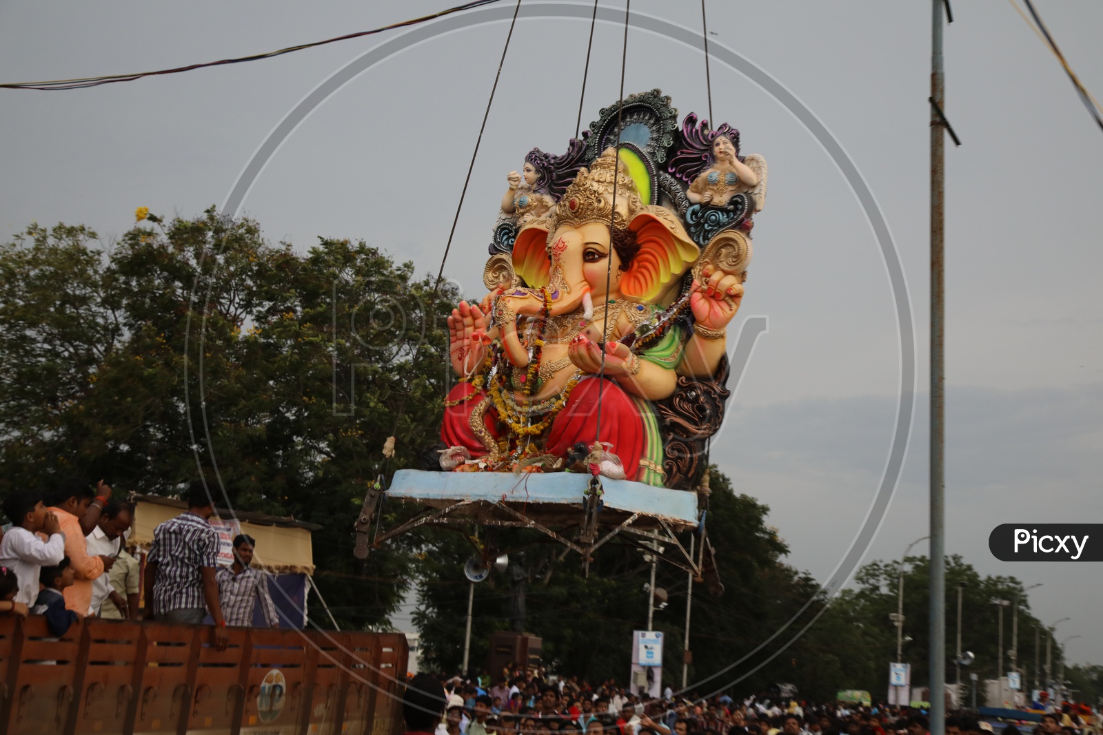 Image Of Ganesh Vinayaka Idol Nimarjanam Visarjan Immersion At Tank 