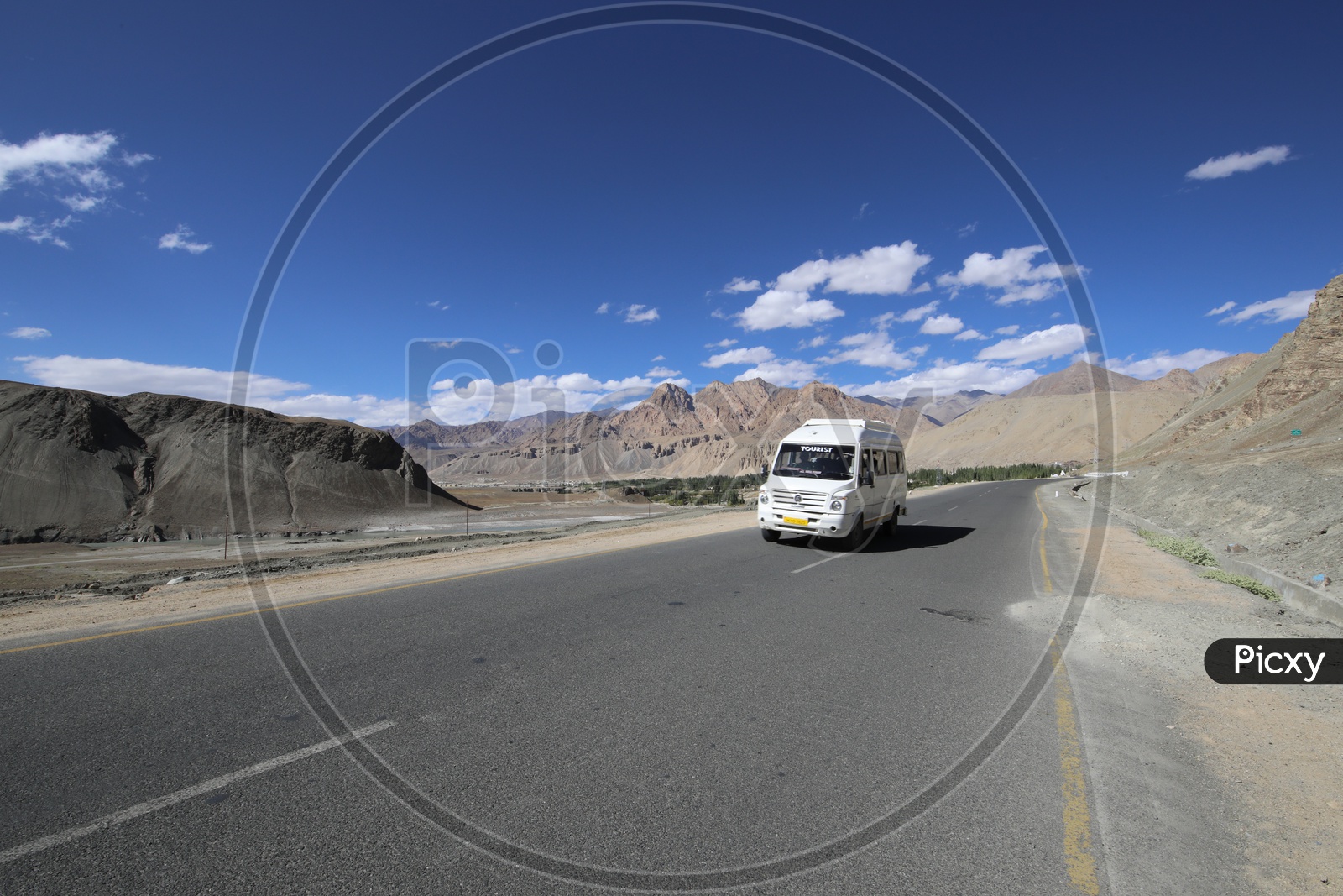 Leh roadways with beautiful Mountains in the background