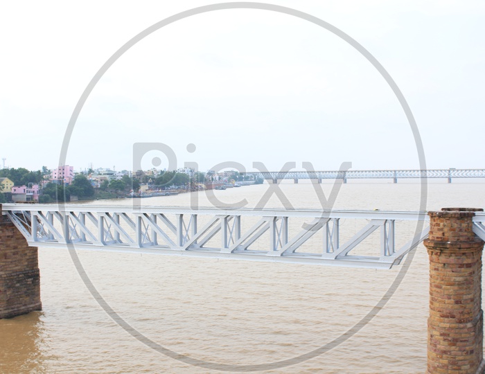 Bridge Over River Godavari in  Rajahmundry