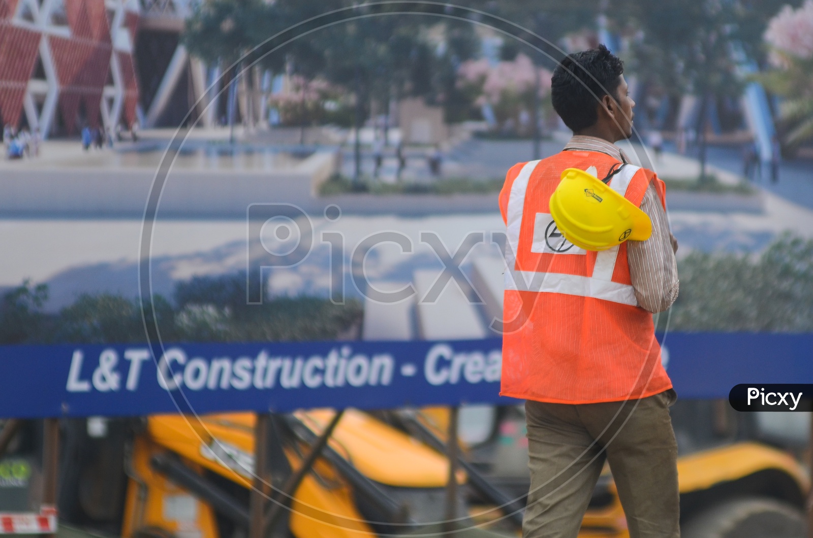 Construction workers, Amaravathi constructions, L & T worker