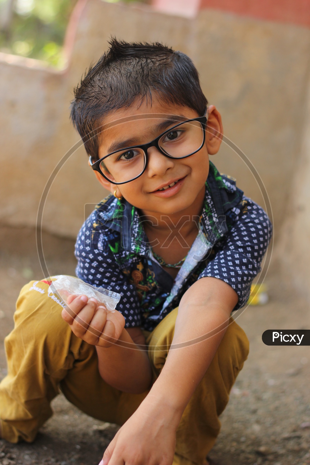 Indian Child on Eyeglass/Spectacles