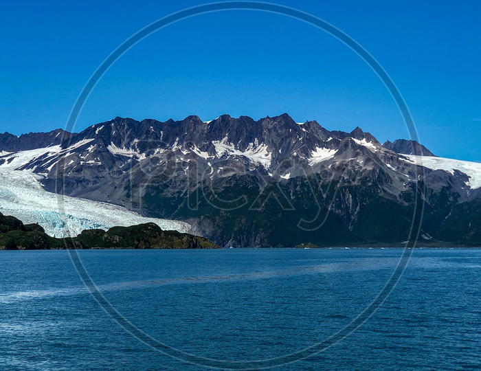 Kenai Fjords National Park - Blue Waters & Snow capped Mountains - Beautiful landscape