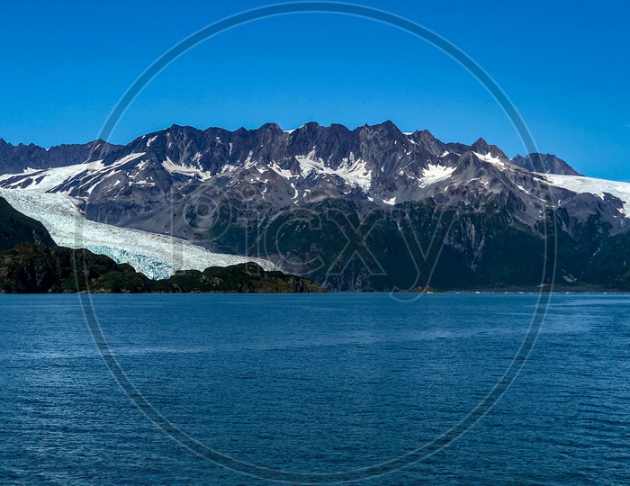 Kenai Fjords National Park - Blue Waters & Snow capped Mountains - Beautiful landscape