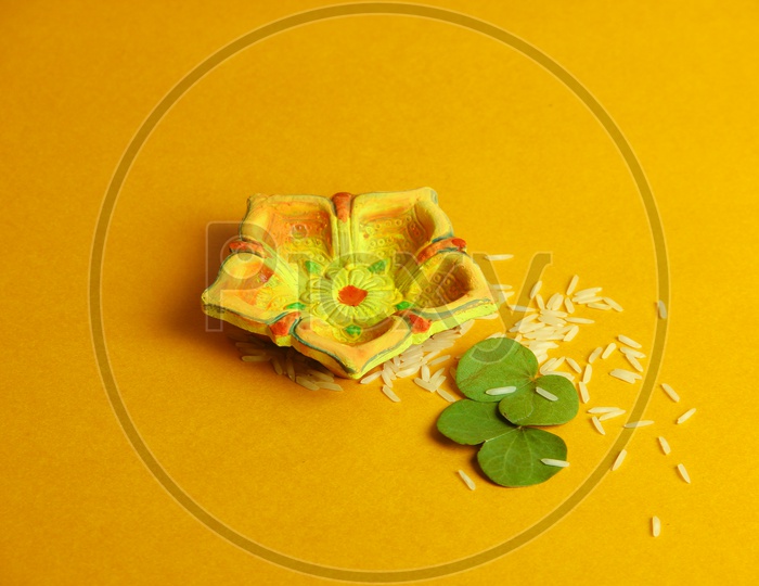 Happy Dussehra Greeting Card and Green Leaf, Rice