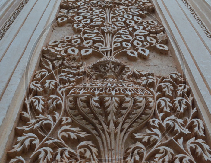 Architecture in Paigah Tombs or Maqhbara Shams al-Umara, Hyderabad