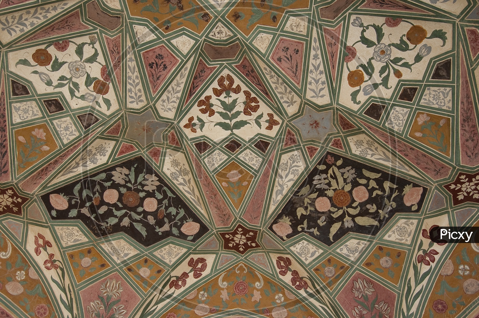 Image of Interiors of Amer or Amber Fort, Jaipur-ZI578227-Picxy