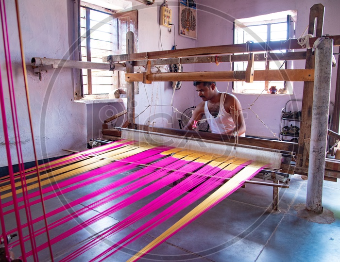 Ikat Handloom Saree Weaving