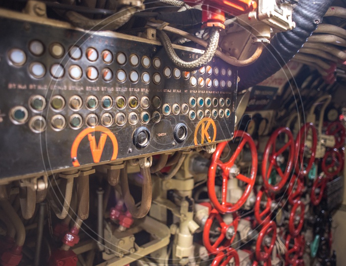 engine in submarine