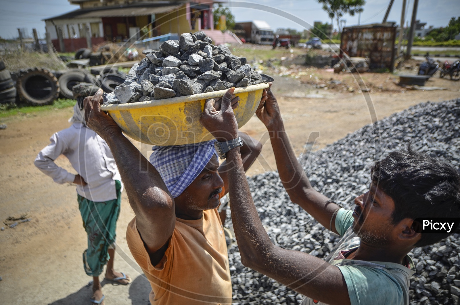 Image Of Daily Labour Construction Workers XB186506 Picxy