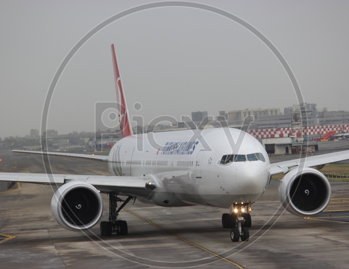 Turkish Airlines 777