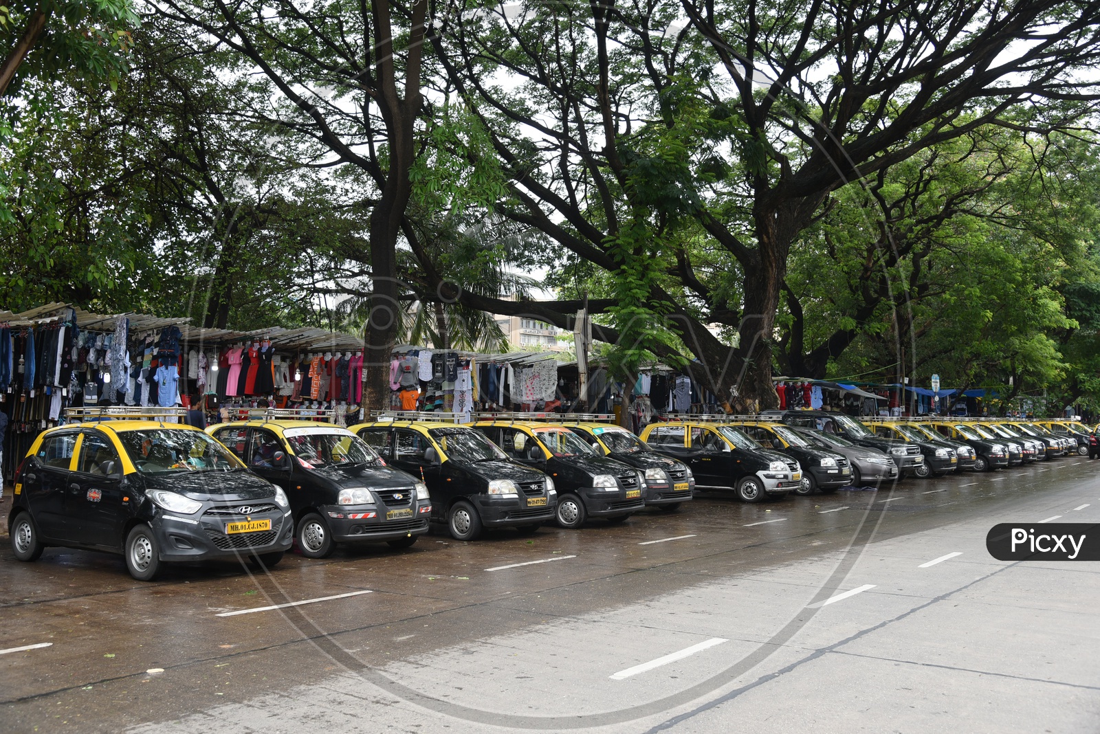 Taxi Stand on MG Road / Fashion Street in Mumbai