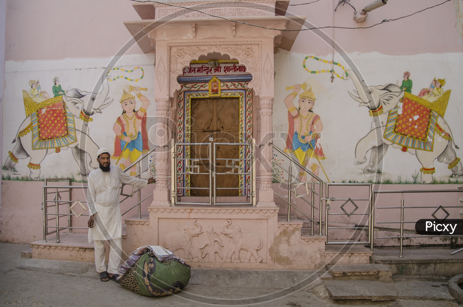 Paintings on Houses in Bundi, Rajasthan