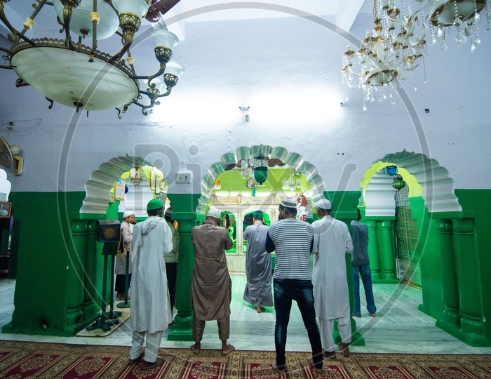 Prayers inside Pahadi Shareef  Dargah of Hazrath Syedna Baba Sharfuddin