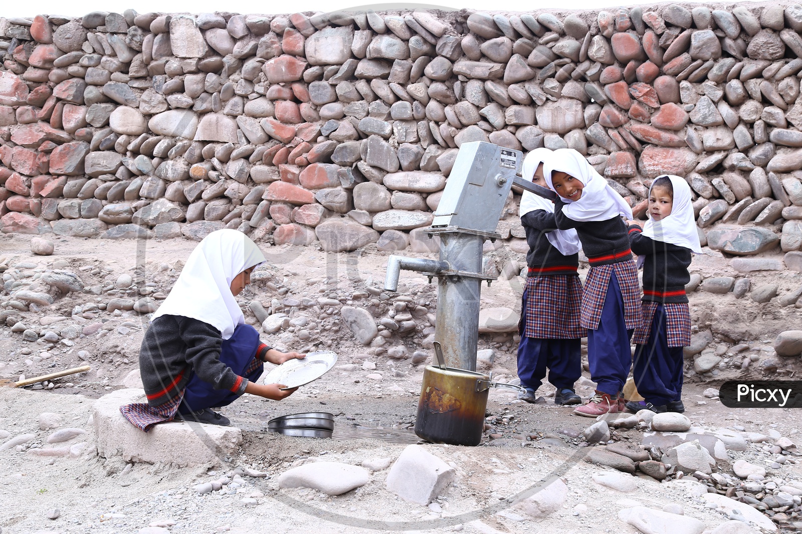 Hand Water Pump, Kids/Girls