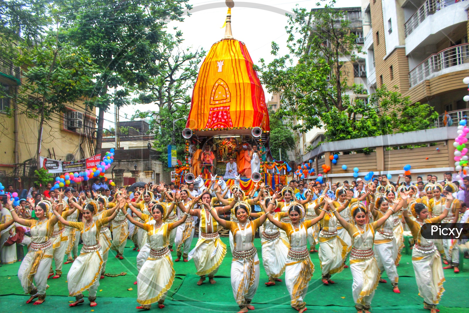 Rathyatra in Kolkata street, Kolkata