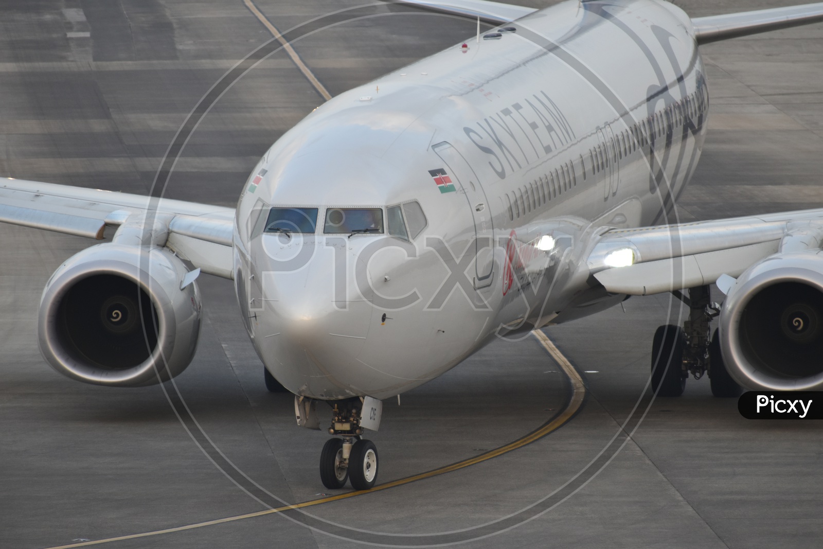 Kenya Airways 737