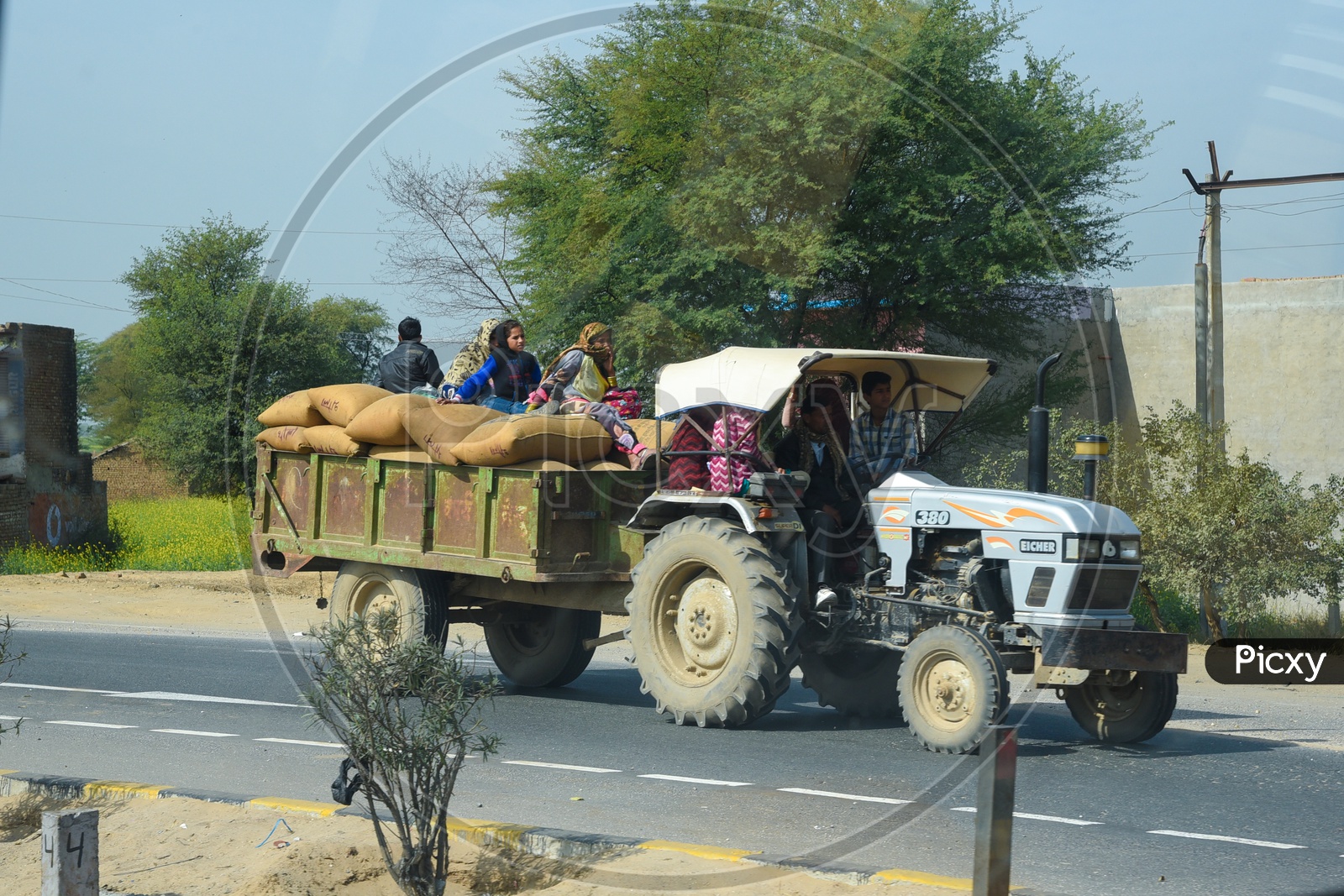 Tractor on outskirts of Jaipur City