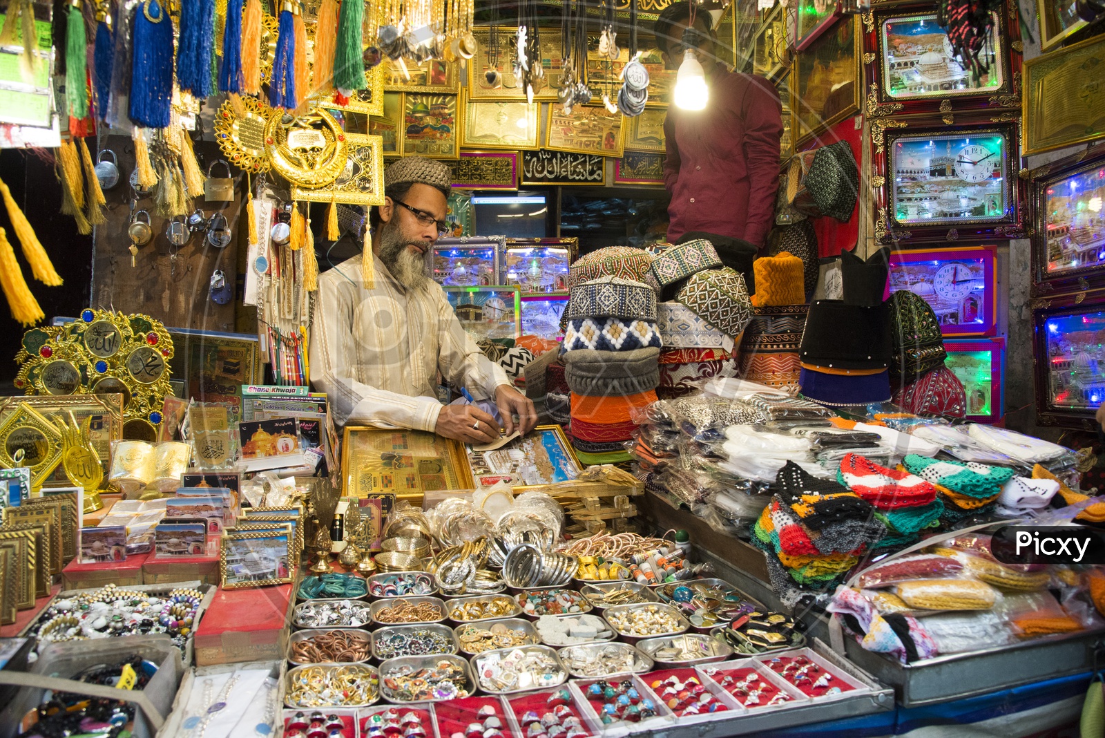 Muslim Accessories Shop in Ajmer