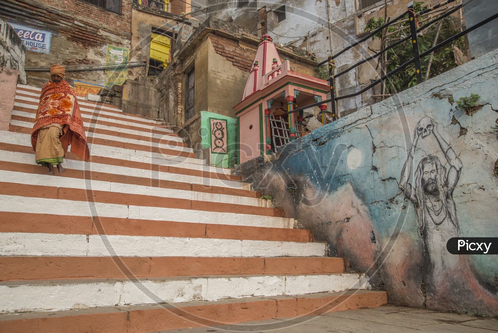 Paintings on the walls in the Ghats of Varanasi