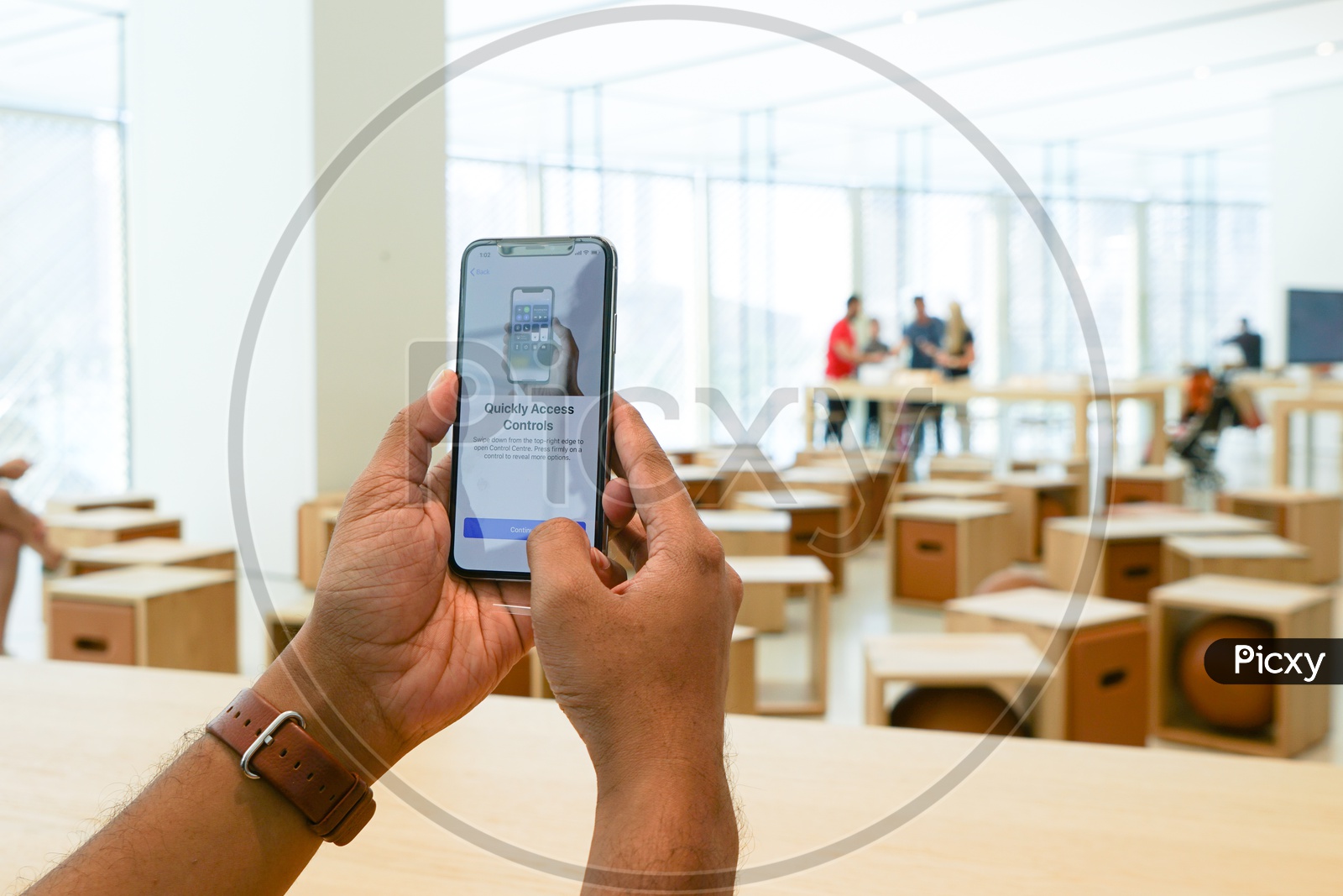 Image of setting up new iphone x at dubai mall tw853016 picxy