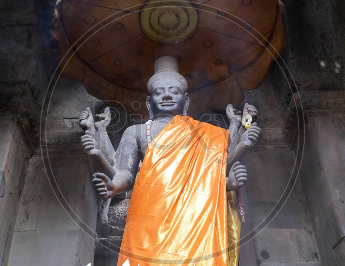 Statue of god Vishnu, Angkor Wat
