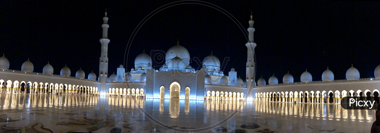 Panaroma of Sheik Zayed Grand Mosque