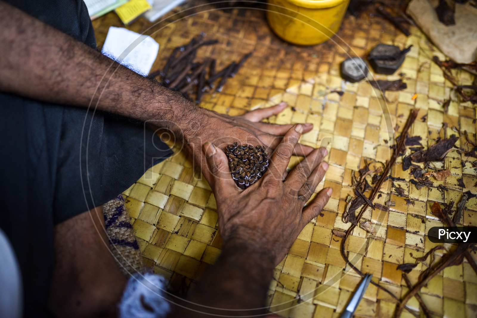 The process of making and rolling a Sutta