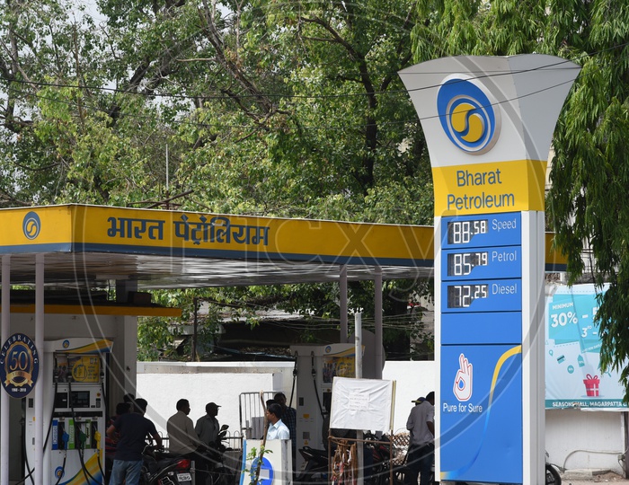 Petrol Pump in Pune displaying the Highest Fuel Rates