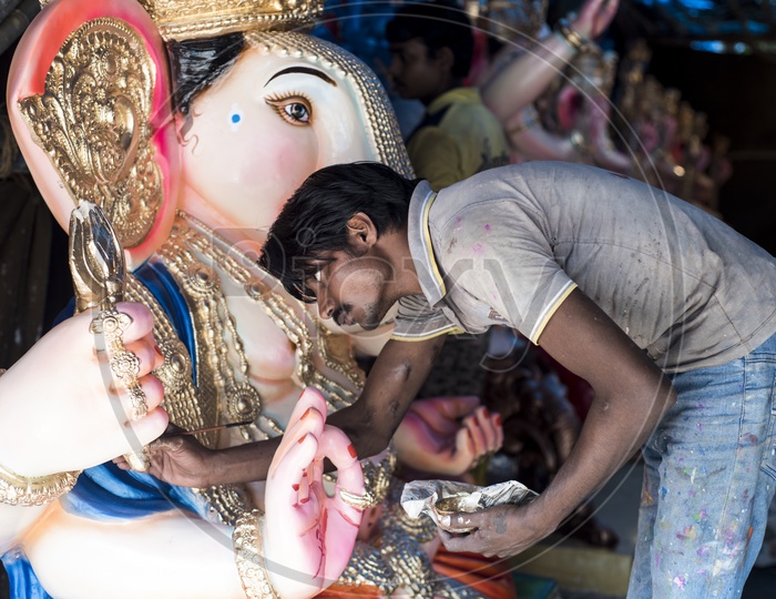 Finishing touches to Ganesh Idol