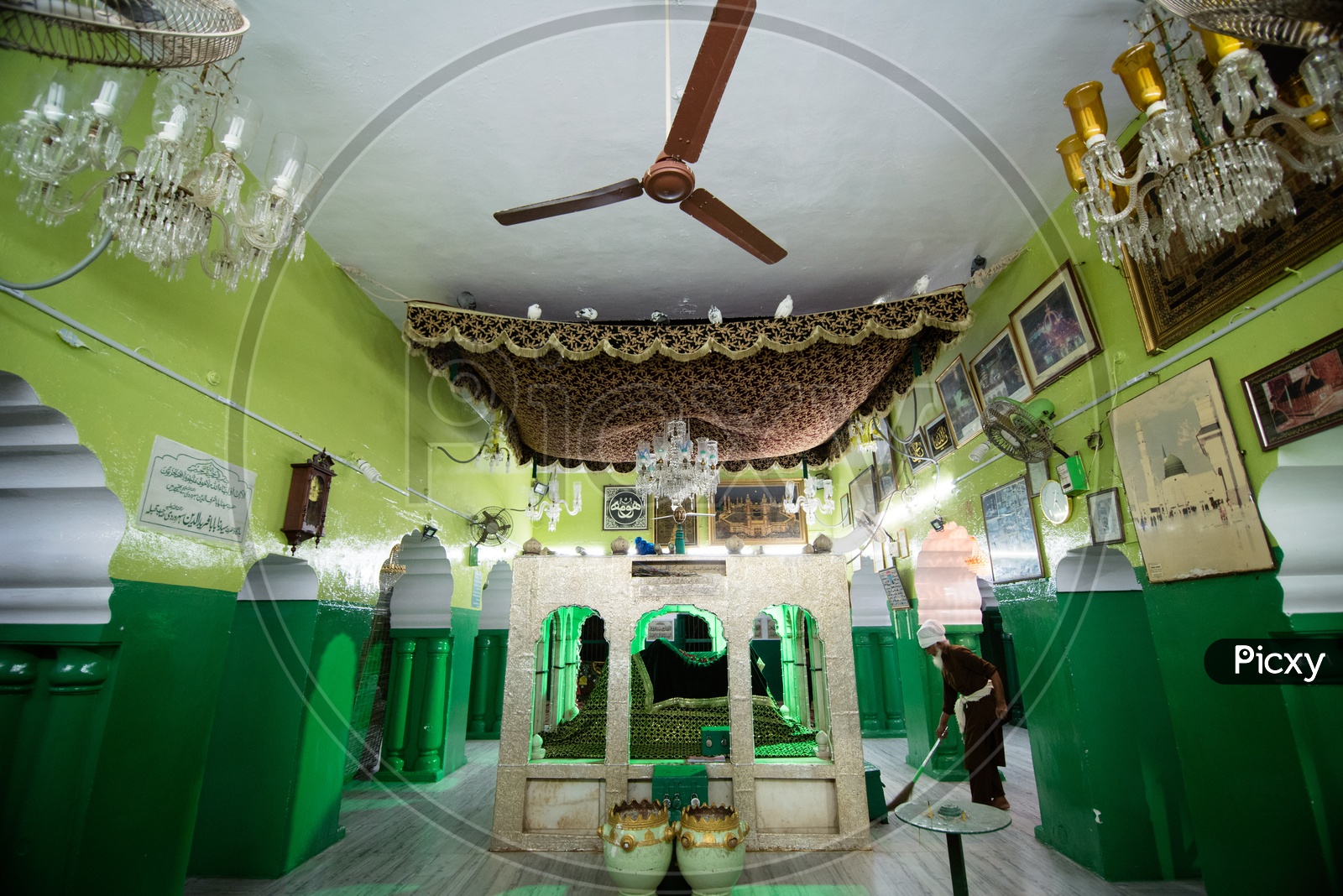 Pahadi Shareef  Dargah of Hazrath Syedna Baba Sharfuddin
