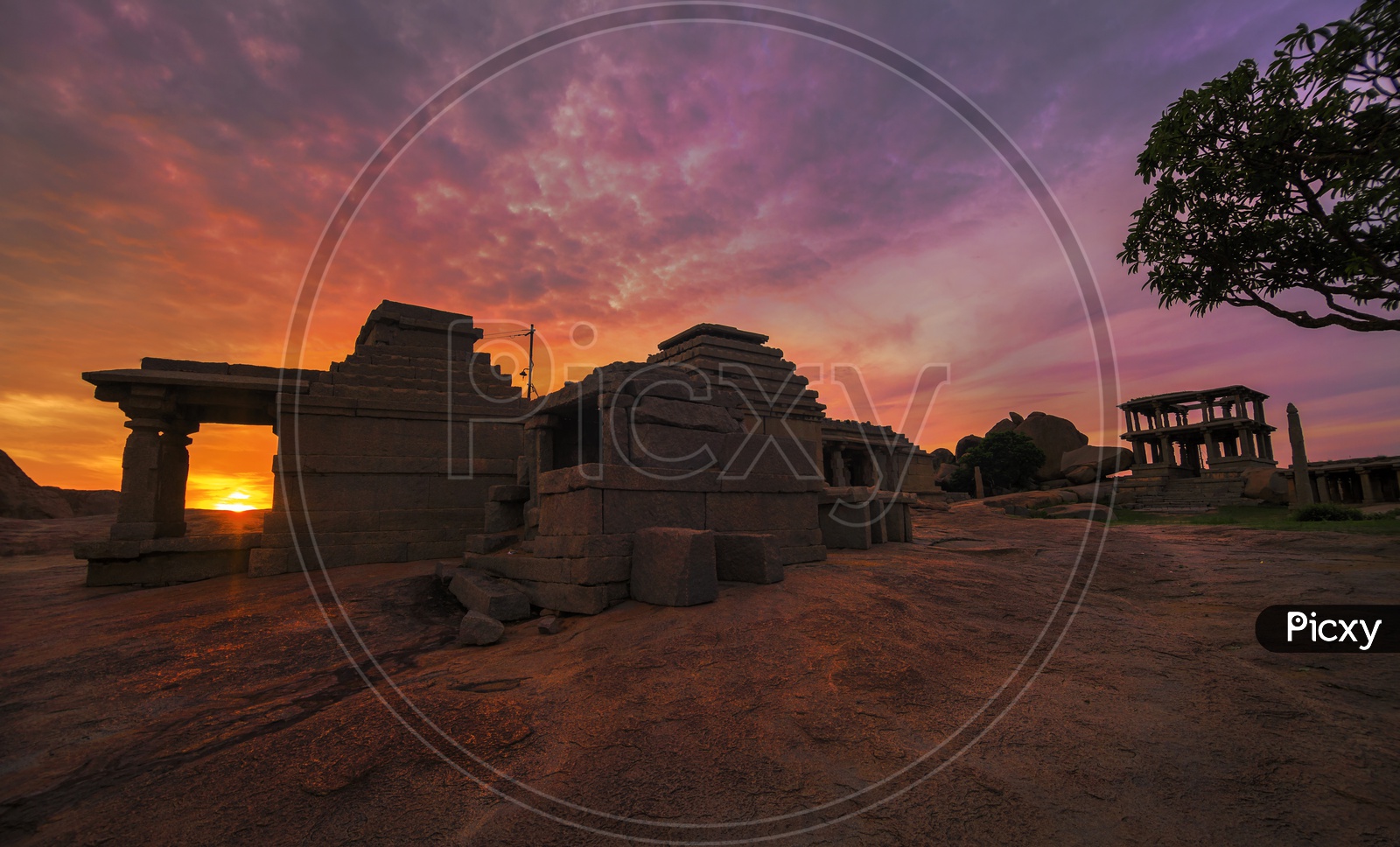 Magical sunset and Ancient ruins of Hampi