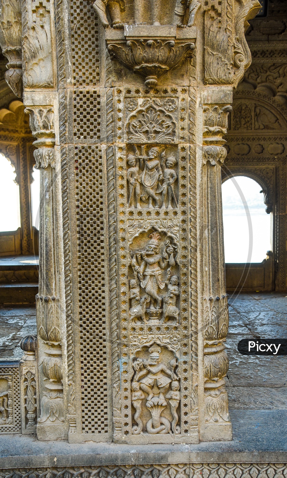 Exquisite Architecture of Maheshwar Fort