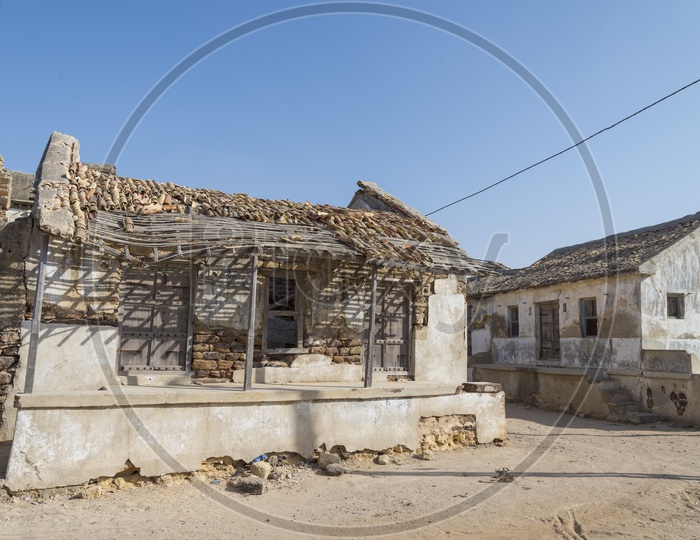 Lakhpat Old Houses