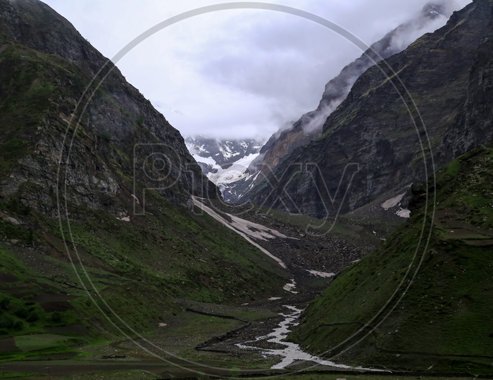 Chenab River flow On the way to Rohtang Pass