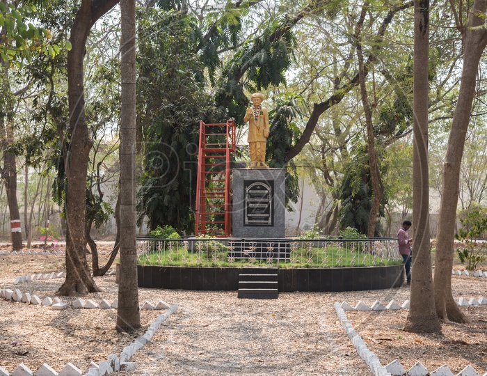 Mahatma Jyothi Rao Phule Statue