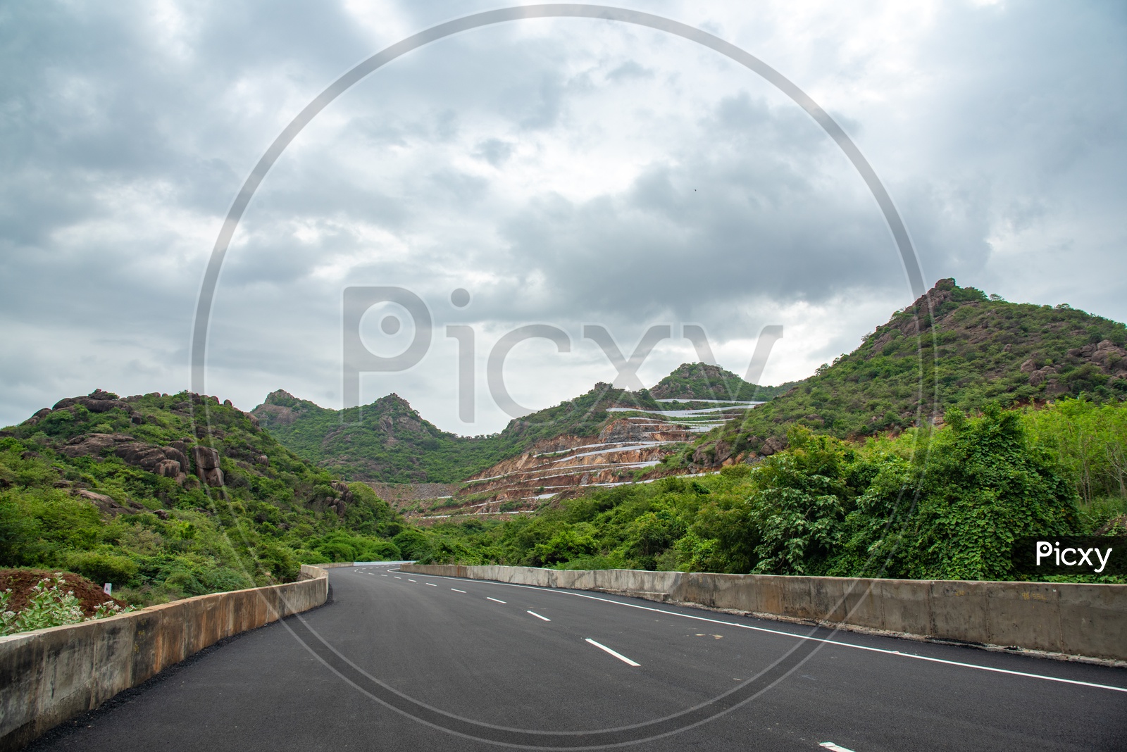 New road laid till Kondaveedu Fort ruins to make it a tourism spot by Andhra Pradesh Govt.
