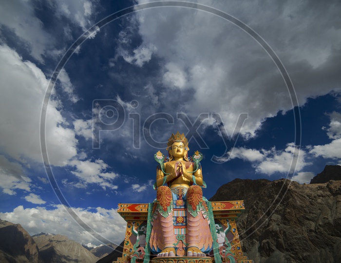 Maitreya statue  - Diskit