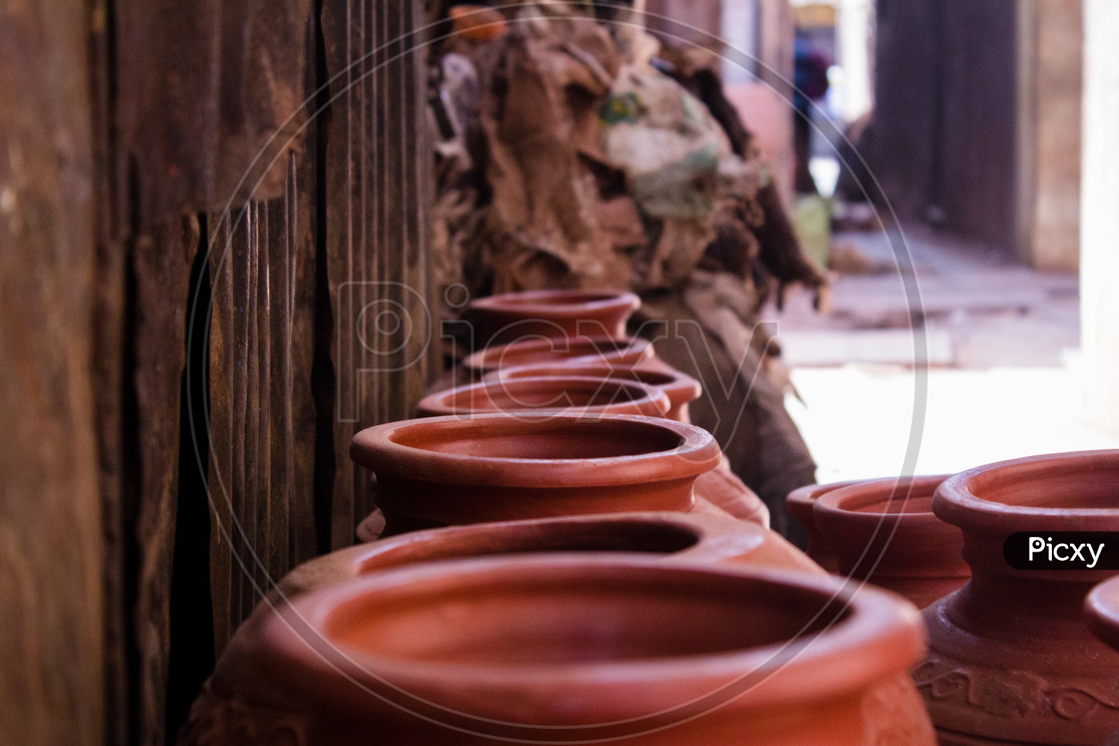 Pots at Kumbharwada