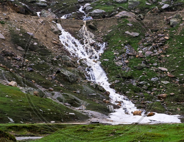 On the way to Rohtang Pass