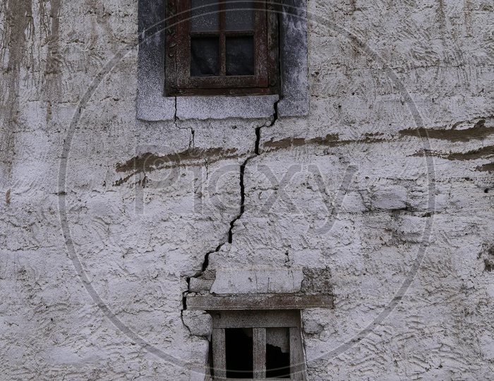 Broken Walls, Shey Monastery