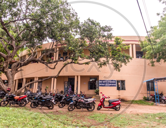 image-of-mro-office-qc750685-picxy