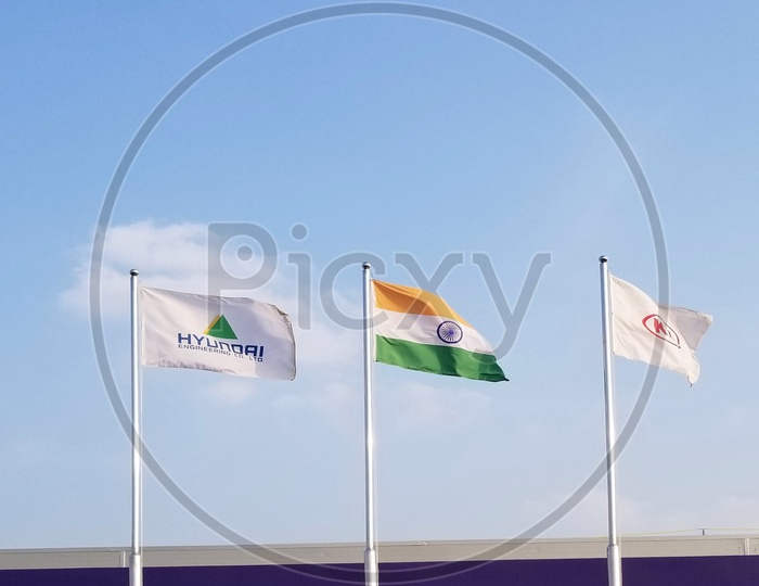 Hyundaj/India/kia flags
