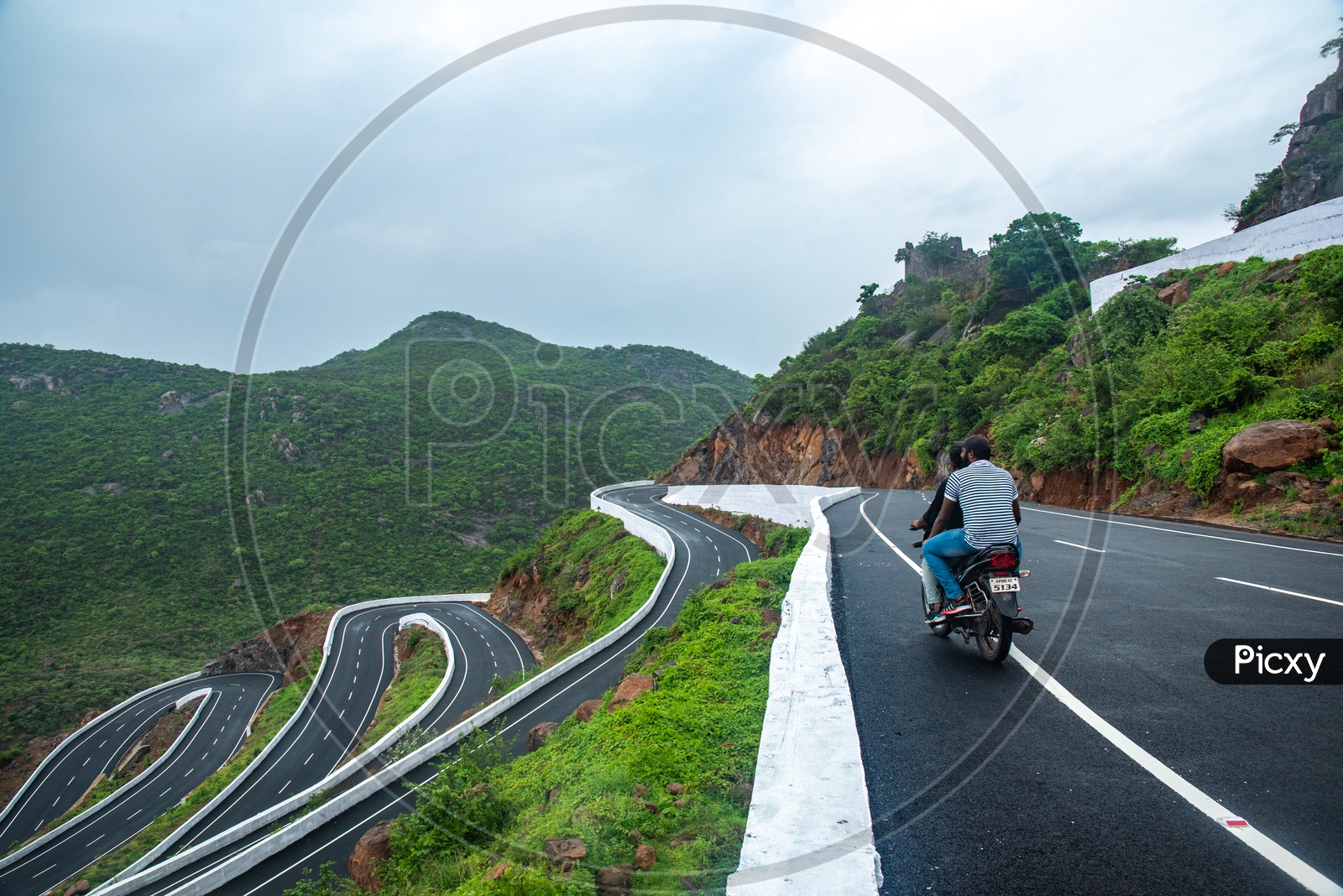 Tourists admiring the beauty of the Twisting/Turning ghat road of Kondaveedu