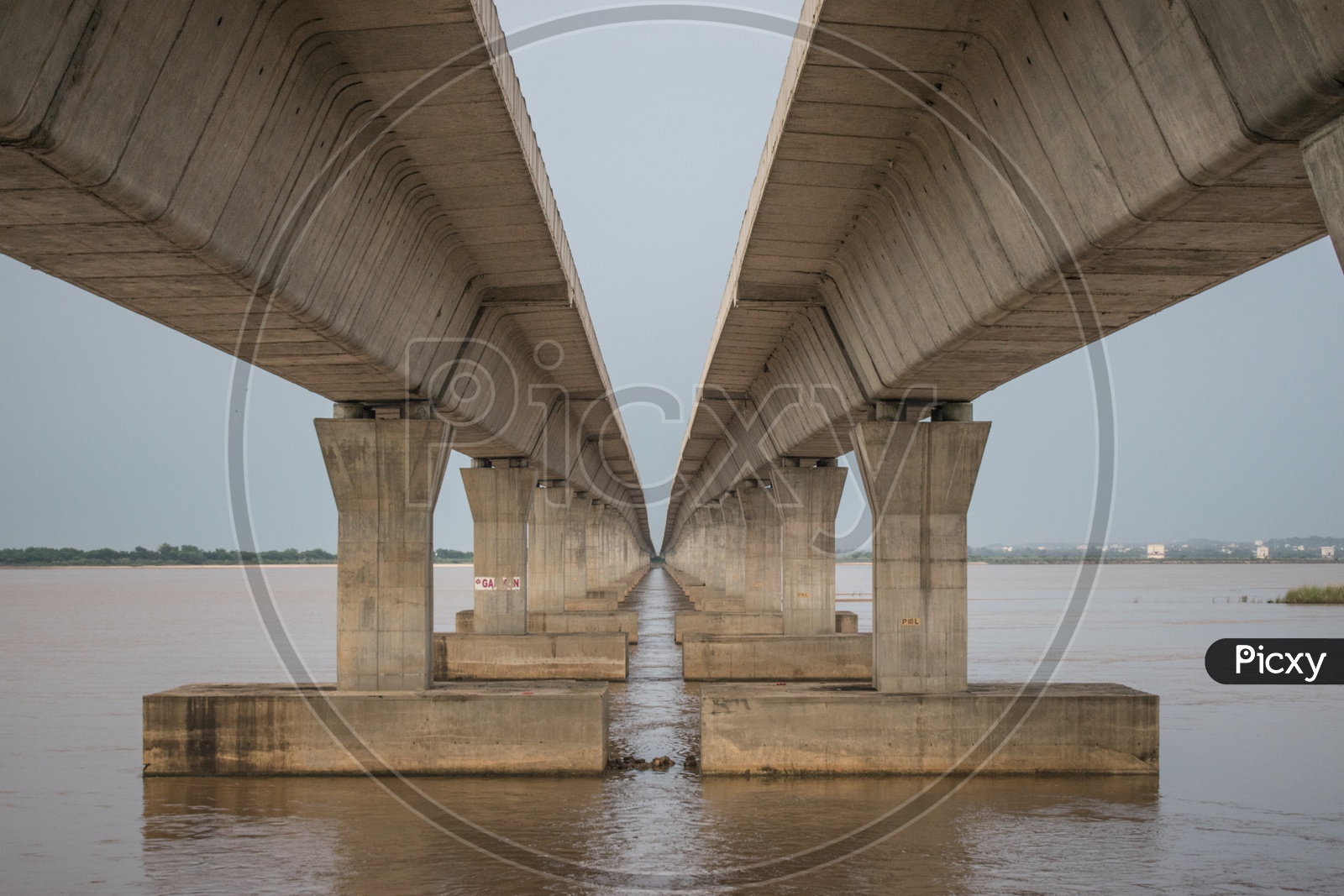 Leading Lines - Godavari 4th Bridge