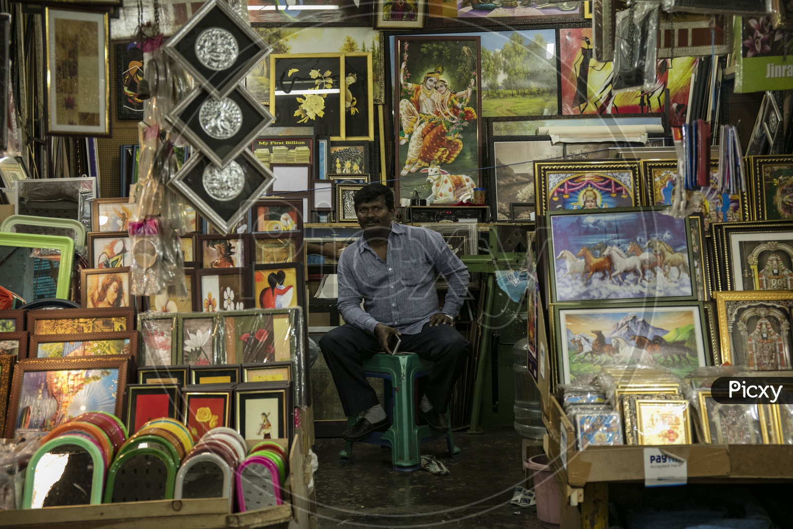 the picture shop, jayanagar market