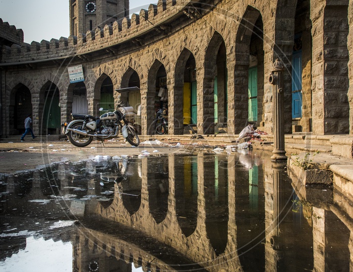 Reflection of Mozamjahi Market
